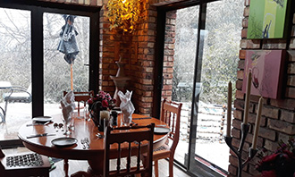 The Touraco Table